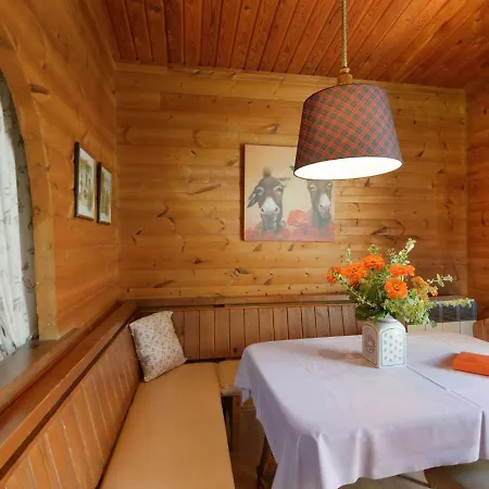 Holiday home Cozy On A Horse Farm In The L Neburg Heath Eschede