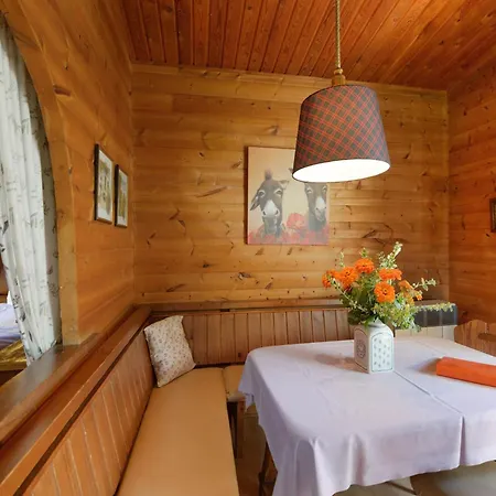 Cozy On A Horse Farm In The L Neburg Heath