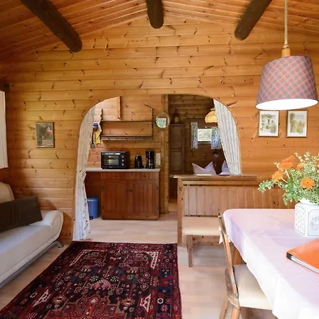 Holiday home Cozy On A Horse Farm In The L Neburg Heath *